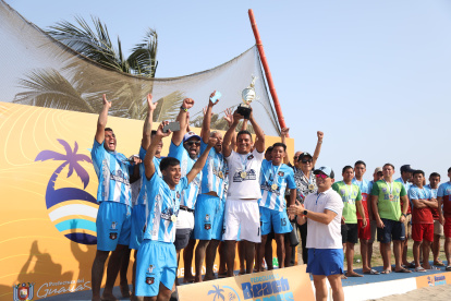 El equipo de Playas FC hizo respetar la localía en el torneo masculino.