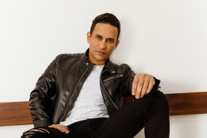 Roberto comenta que además de médico, su otra vocación fue la de futbolista.