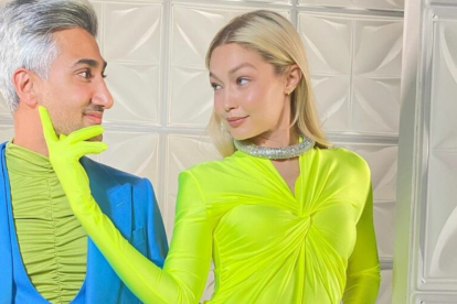 Gigi Hadid junto a su compañero.