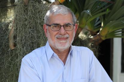 Alberto Dahik llegó a convertirse en el segundo mandatario del país en 1992. El presidente de aquel entonces fue Sixto Durán Ballén.