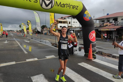 Hurtado tras ganar los 20 km de la Copa Internacional ‘Luis Chocho’ en Machala, donde hizo la marca mínima para París.