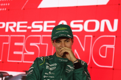 Felipe Drugovich de Aston Martin durante las pruebas de Pretemporada del fin de semana donde reemplazó a Stroll, accidentado.