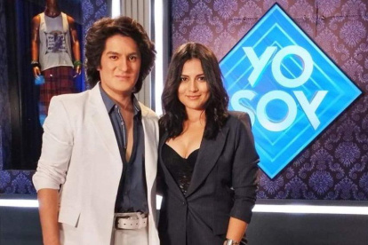 Roberth Ordóñez interpreta a Camilo Sesto y Lina Ojeda imita a Laura Paussini.