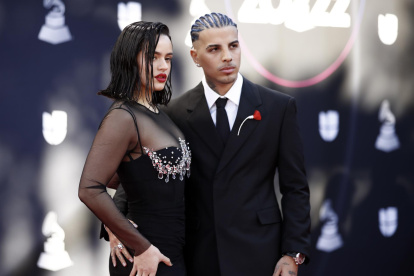 Imagen de archivo de Rosalia y Rauw Alejandro.