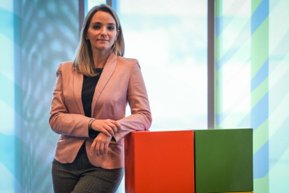 Catalina trabaja para Microsoft desde septiembre del 2021.