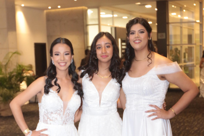 Alison Mosquera, Mariuxi de la Esse y Valeria Aguirre.