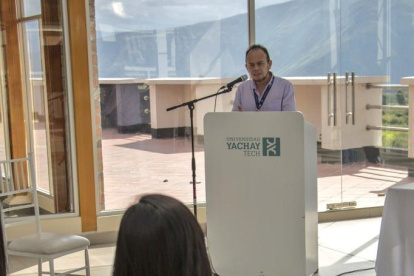 La universidad pública, Yachay Tech, es una de las que está en contra.