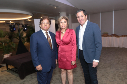Luis Xavier Guerrero, Patricia Monserrate y Felipe Mabeira.
