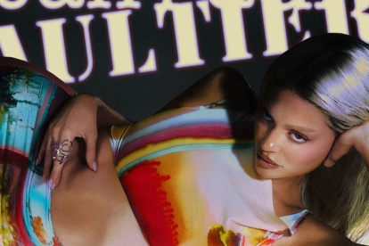 "Para esta colección, trabajar con Kylie Jenner era una elección obvia", explicó Tétier