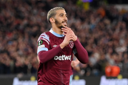 Benrahma se vistió de héroe para su equipo.