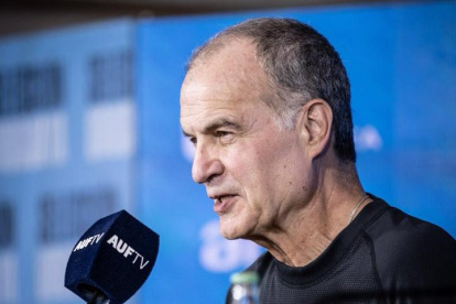 Bielsa dirigirá a los charrúas en estas Eliminatorias Sudamericanas.