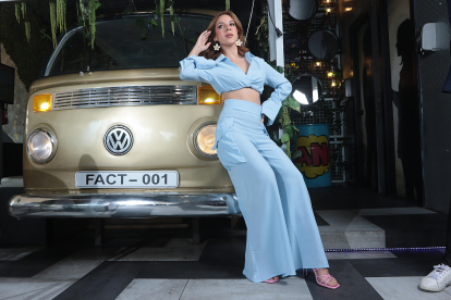 Viviana Salame es una actriz de teatro, que al mismo tiempo es muy activa en las redes sociales.