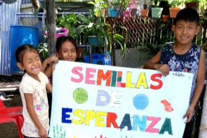 Varios de los menores que asistieron al taller dictado el 18 de mayo de 2023.