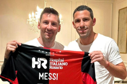 Leo Messi participó en la despedida de su gran amigo, Maxi Rodríguez.