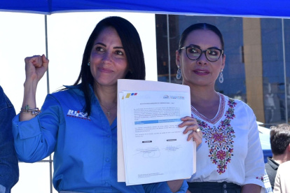 La exasambleísta Luisa González hace binomio con el excandidato a la Presidencia, Andrés Arauz.