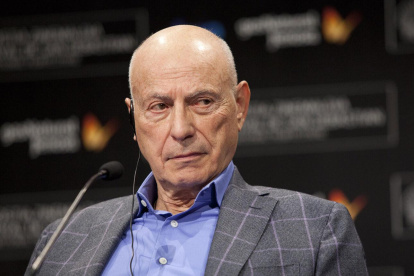Alan Arkin.