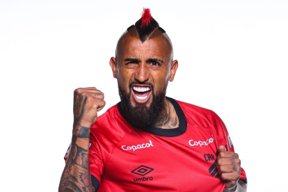 El chileno seguirá jugando en el brasileirao.