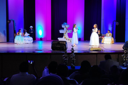 Participación. Alumnos del IPAC durante una de las interpretaciones que los llevó a ganar cuatro trofeos.