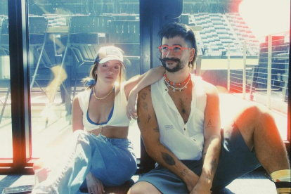 Desde el nacimiento de Índigo, sus padres los cantantes Camilo y Evaluna han tratado de mantener en privacidad el rostro de ella hasta hace poco.