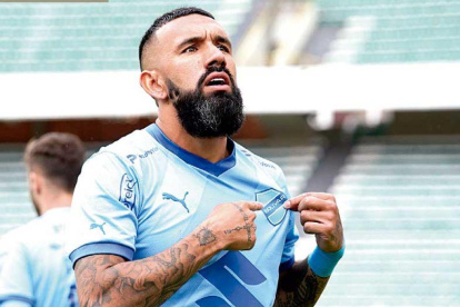 Ronnie Fernández es la figura del Bolívar.