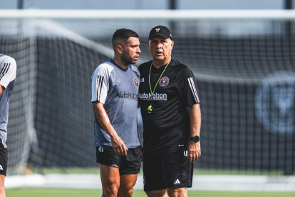 Alba viene de jugar en la pasada temporada con el FC Barcelona.