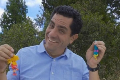 Con un discurso de unión, Hervas enfrentó a dos trolls que lo atacan en redes sociales.