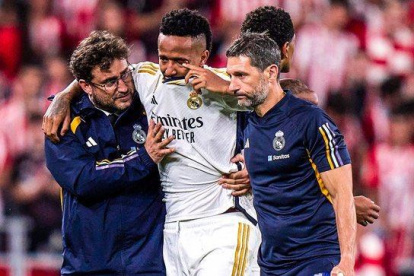 Militao salió con mucho dolor en el duelo ante el Athletic Club.