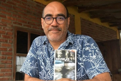 Alfredo Noriega nació en 1962. Ha publicado varias novelas, una de ellas (De que nada se sabe, 2002) fue llevada al cine en 2006