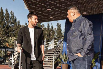 Messi tuvo una conversación con el Presidente de la AFA, Claudio Tapia.