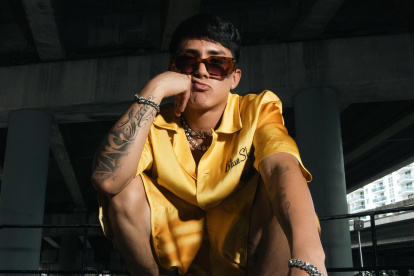 Yng Lvcas presenta su primer álbum, Súper estrellas.