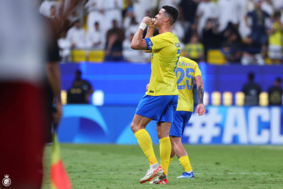 Cristriano Ronaldo festeja uno de los dos tantos que puso a su equipo vencedor.