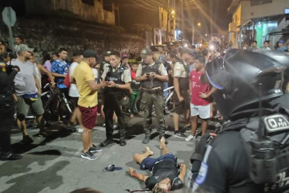 Las residentes del sector quedaron sorprendidos del atentado.