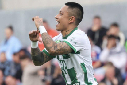 El ecuatoriano Cristian Ramírez cumple con una buena campaña en Ferencvaros.