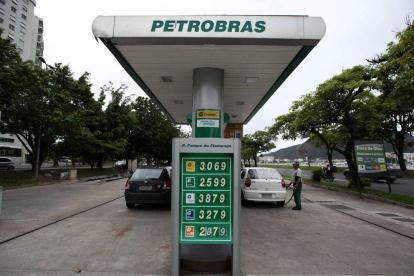 Gasolinera.- Una estación de empresa Petrobras.