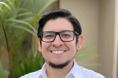 Calderón Zevallos trabajó en en la Senescyt y en la Subsecretaría de Educación, en Guayaquil.