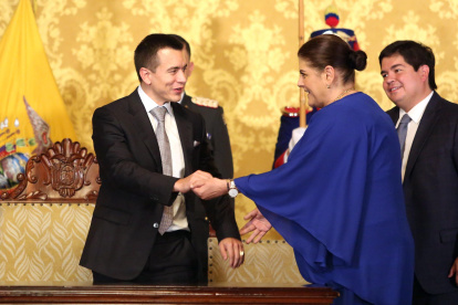 Mónica Palencia fue nombrada ministra de Gobierno y ministra encargada del Interior.