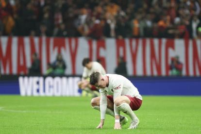 El jugador del Manchester United, Scott McTominay, no ocultó la desazón por el marcador y quedar al borde de la eliminación.