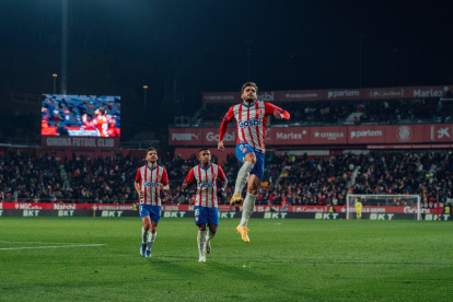 El Girona se ha convertido ya en la sorpresa de la temporada al estar igualados en la cima con el Real Madrid.