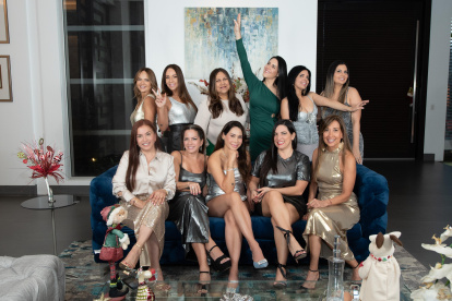 Susy Ycaza, Audrey Aguirre, María Teresa Suarez, Silvia Texeira, Andrea, Lorena Toral, Jully Zambrano, Roxana Ribadeneira, Diana Aguirre, Ericka Cajas y María Antonieta Macías.