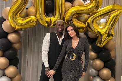 Felipao y su esposa, María García, muy elegantes recibieron este 2024-