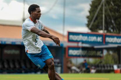 Justin Cuero estará en la delantera de Ecuador ante Colombia.