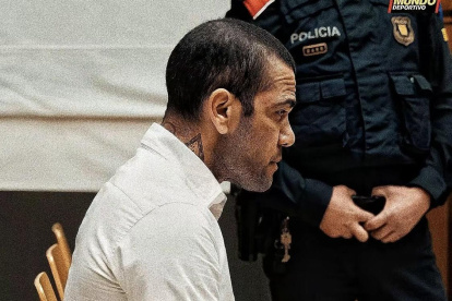 El exjugador del Barcelona de España presenció todos los alegatos. Lleva más de un año en presión provisional.