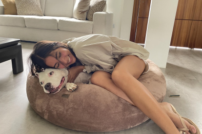 La historia de Natalia y Billy es un recordatorio de que el amor verdadero trasciende el maltrato y la adversidad