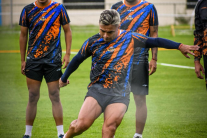 Jonny Uchuari será el 10 de Libertad para el 2024.