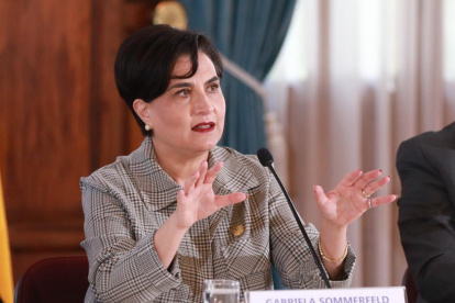 La canciller, Gabriela Sommerfeld.