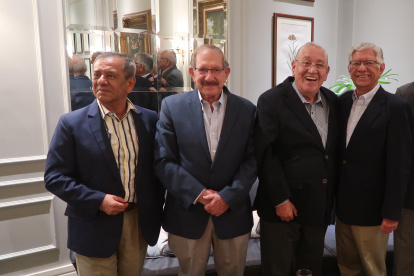 Pedro Iriarte, Víctor Garzozi, Alexis Jijón y Mauro Madero.