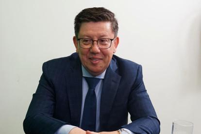 Rafael Oyarte es doctor en Jurisprudencia. Magíster en Derecho Público con mención en Derecho Constitucional. Profesor universitario. Ha escrito más de una docena de libros.