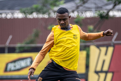 Dixon Arroyo llegó de jugar con Lionel Messi en el Inter Miami y ahora es parte de Barcelona.