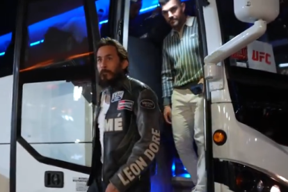 Momento exacto de la llegada de Chito Vera al Kaseya Center.