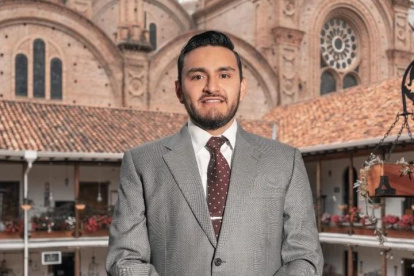 El hijo de la vicepresidenta Abad fue detenido en los allanamientos del caso Nen